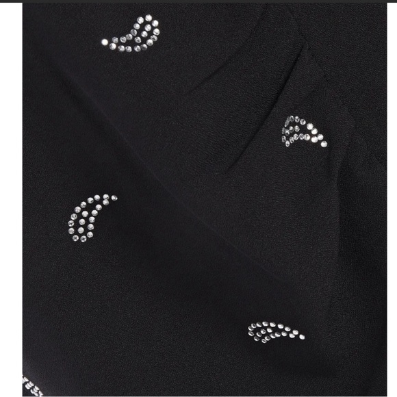 2x Host Pick 🎉 Maje V-neck Classic Black Dress with Crystal Embellishments - Picture 4 of 8